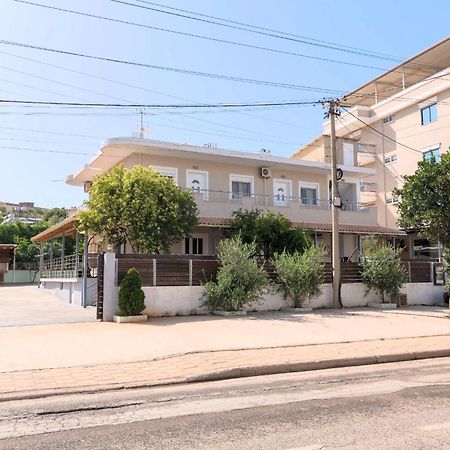 Dajana Apartments Ксамил Экстерьер фото