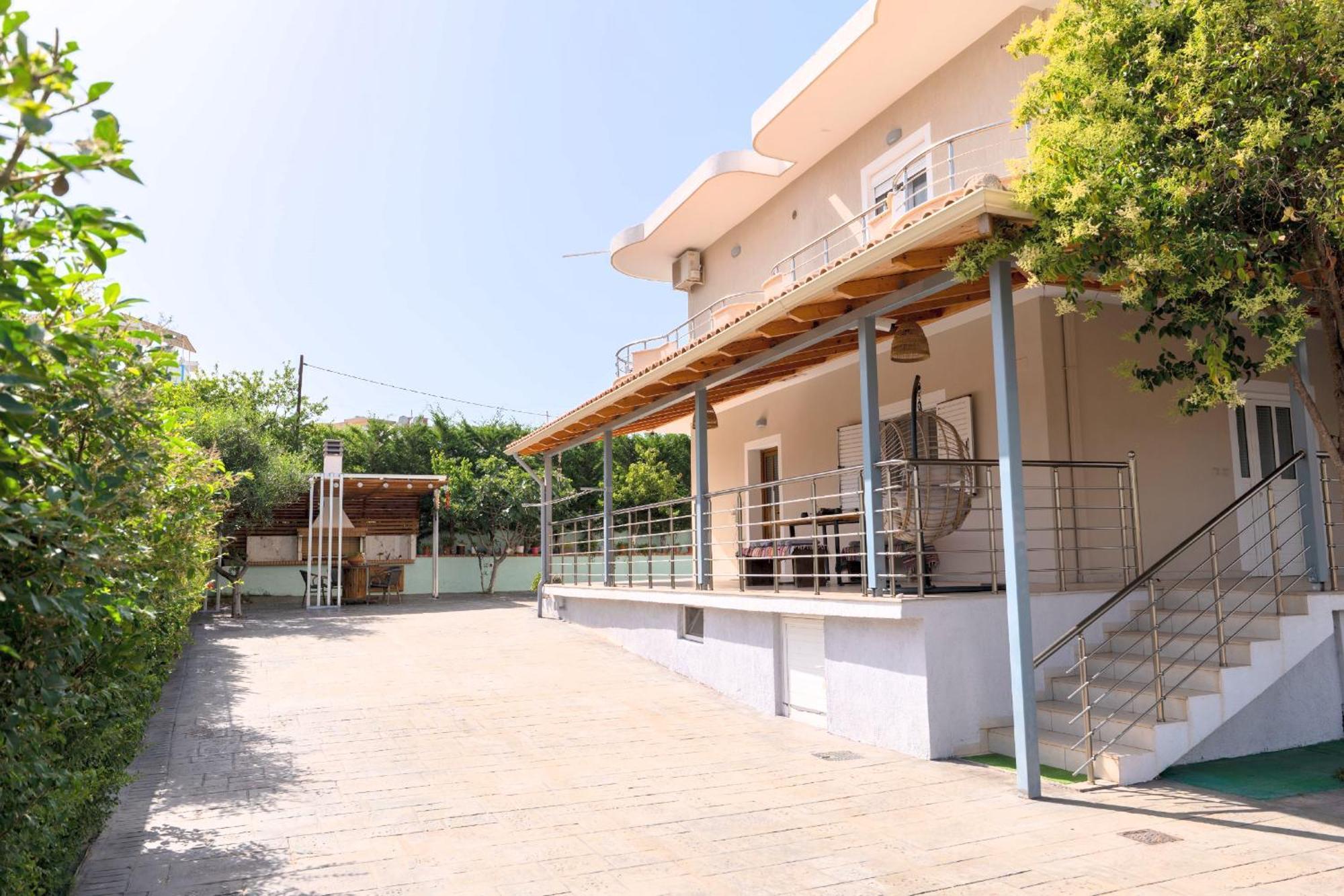 Dajana Apartments Ксамил Экстерьер фото